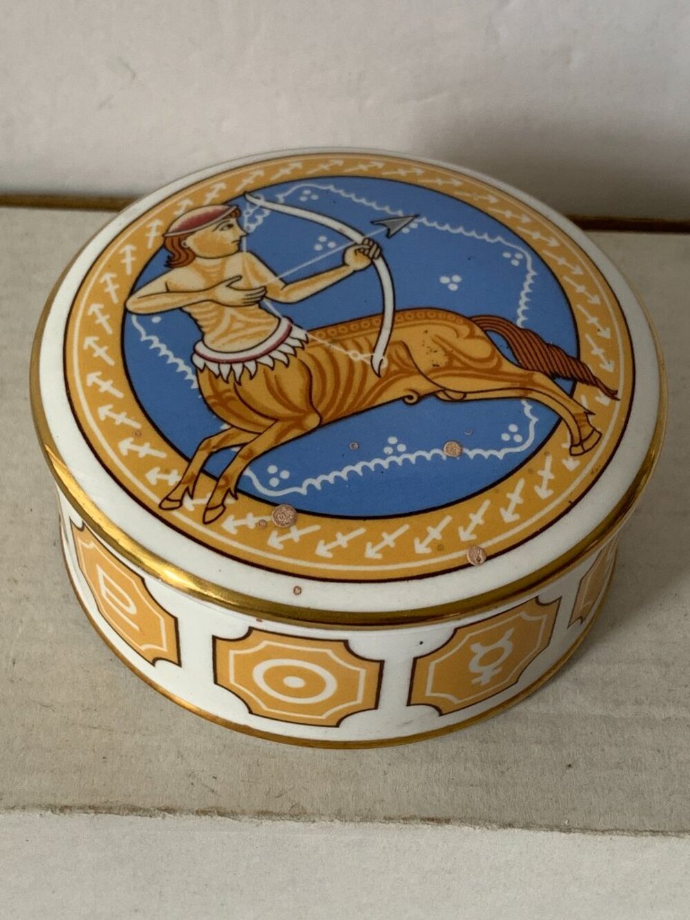SPODE FINE CHINA ENGLAND ZODIAC SAGITTARIUS BOX